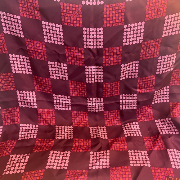 Louis Vuitton Silk scarf💜❤️🩷 - Picture 5 of 10